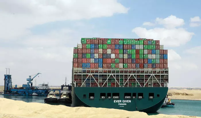 സൂയസ് കനാൽ പ്രതിസന്ധി; എവർ ഗ്രീൻ കമ്പനിക്കെതിരെ അന്വേഷണം ഇല്ലാത്തത് എന്തു കൊണ്ട്?