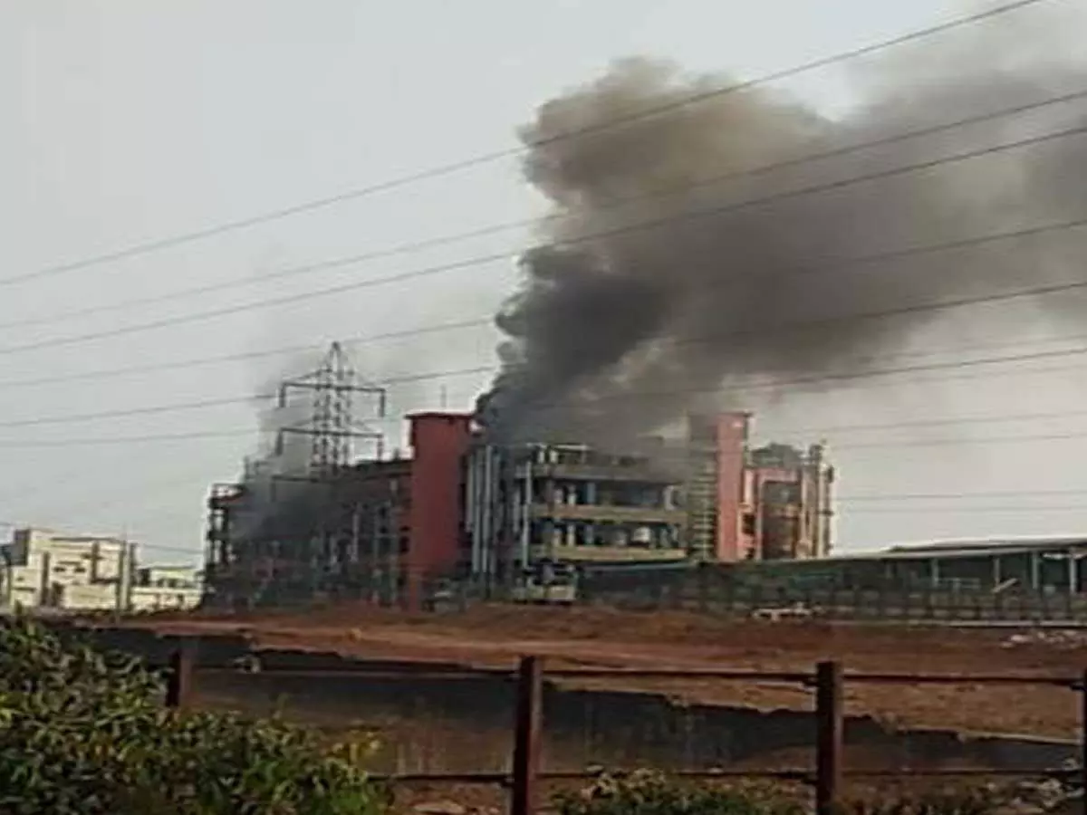 മഹാരാഷ്ട്രയിലെ കെമിക്കല് ഫാക്ടറിയില് സ്ഫോടനം; അഞ്ചു മരണം മഹാരാഷ്ട്രയിലെ കെമിക്കല് ഫാക്ടറിയില് സ്ഫോടനം; അഞ്ചു മരണം