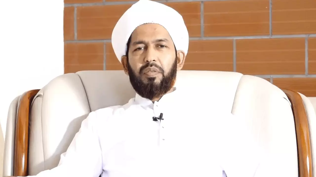 എല്.ഡി.എഫ് സര്ക്കാരില് തൃപ്തര്, പ്രസ്ഥാനം മുന്നോട്ടുവെച്ച മുഖ്യ കാര്യങ്ങള് അംഗീകരിക്കപ്പെട്ടു; എ.പി. അബ്ദുൽ ഹക്കീം അസ്ഹരി എല്.ഡി.എഫ് സര്ക്കാരില് തൃപ്തര്, പ്രസ്ഥാനം മുന്നോട്ടുവെച്ച മുഖ്യ കാര്യങ്ങള് അംഗീകരിക്കപ്പെട്ടു; എ.പി. അബ്ദുൽ ഹക്കീം അസ്ഹരി