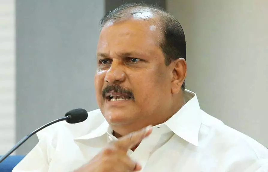 എസ്.ഡി.പി.ഐ മുസ്ലിം തീവ്രവാദ പ്രസ്ഥാനമായി മാറരുത്, വോട്ട് വേണ്ടെന്ന് പറയില്ല; പി.സി ജോര്ജ് എസ്.ഡി.പി.ഐ മുസ്ലിം തീവ്രവാദ പ്രസ്ഥാനമായി മാറരുത്, വോട്ട് വേണ്ടെന്ന് പറയില്ല; പി.സി ജോര്ജ്