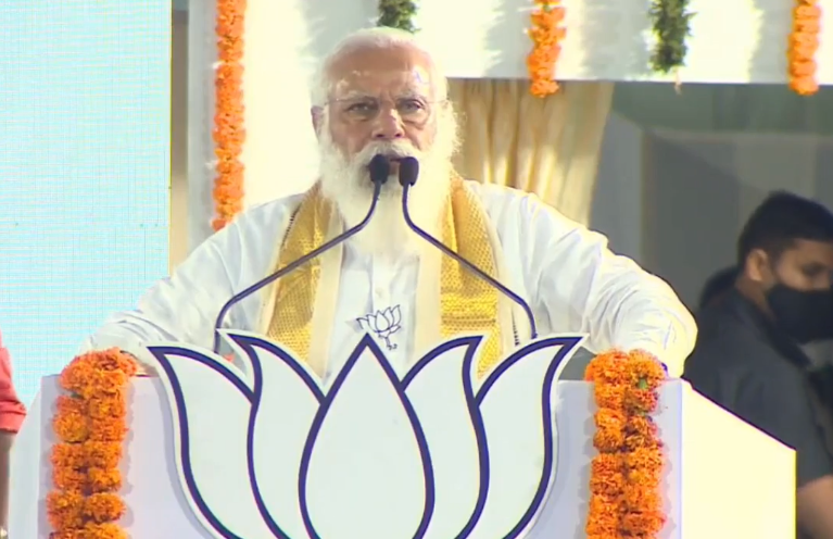 യു.ഡി.എഫും എൽ.ഡി.എഫും ഇരട്ട സഹോദരങ്ങൾ, കമ്മ്യൂണിസ്റ്റും കോൺഗ്രസും ലയിച്ച് കോമറേഡ് കോൺഗ്രസ് പാര്‍ട്ടിയെന്ന് പേരിടാം; നരേന്ദ്രമോദി