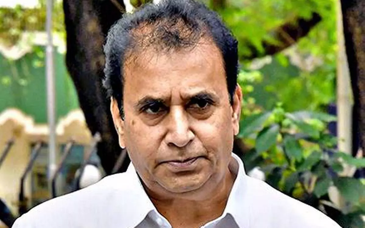 അനില് ദേശ്മുഖിന് തിരിച്ചടി; സി.ബി.ഐ അന്വേഷണത്തിനെതിരായ ഹരജി സുപ്രീം കോടതി തള്ളി അനില് ദേശ്മുഖിന് തിരിച്ചടി; സി.ബി.ഐ അന്വേഷണത്തിനെതിരായ ഹരജി സുപ്രീം കോടതി തള്ളി