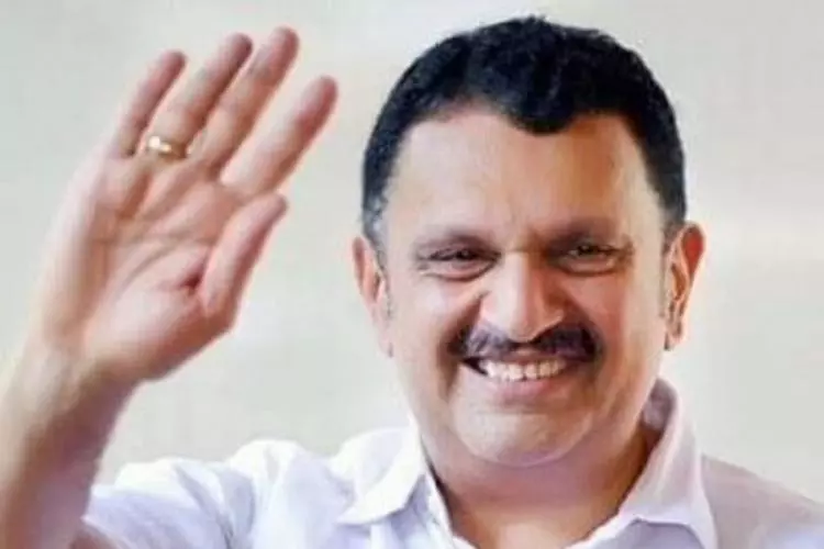 നേമം ഗുജറാത്തല്ല, ഗാന്ധിജിയുടെ ഇന്ത്യയാണെന്ന് ഞങ്ങള് തെളിയിക്കും: കുമ്മനത്തിന് മറുപടിയുമായി മുരളീധരന് നേമം ഗുജറാത്തല്ല, ഗാന്ധിജിയുടെ ഇന്ത്യയാണെന്ന് ഞങ്ങള് തെളിയിക്കും: കുമ്മനത്തിന് മറുപടിയുമായി മുരളീധരന്