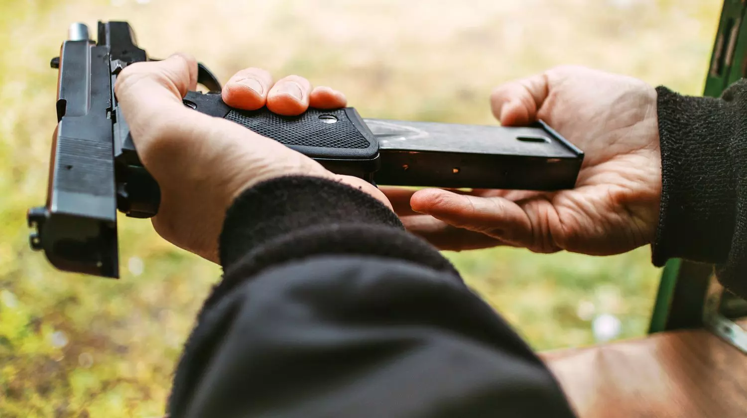 ഇടപ്പള്ളിയിലെ മാളിൽ തോക്കും വെടിയുണ്ടയും ഉപേക്ഷിച്ച നിലയിൽ കണ്ടെത്തി ഇടപ്പള്ളിയിലെ മാളിൽ തോക്കും വെടിയുണ്ടയും ഉപേക്ഷിച്ച നിലയിൽ കണ്ടെത്തി