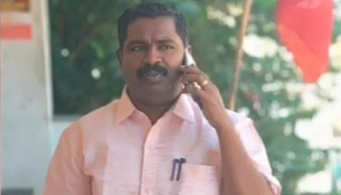 ഇടതുസ്ഥാനാര്ഥിയെ തോല്പ്പിക്കാന് ശ്രമിച്ചു; മന്ത്രിയുടെ പ്രൈവറ്റ് സെക്രട്ടറിയെ സിപിഐ പുറത്താക്കി ഇടതുസ്ഥാനാര്ഥിയെ തോല്പ്പിക്കാന് ശ്രമിച്ചു; മന്ത്രിയുടെ പ്രൈവറ്റ് സെക്രട്ടറിയെ സിപിഐ പുറത്താക്കി