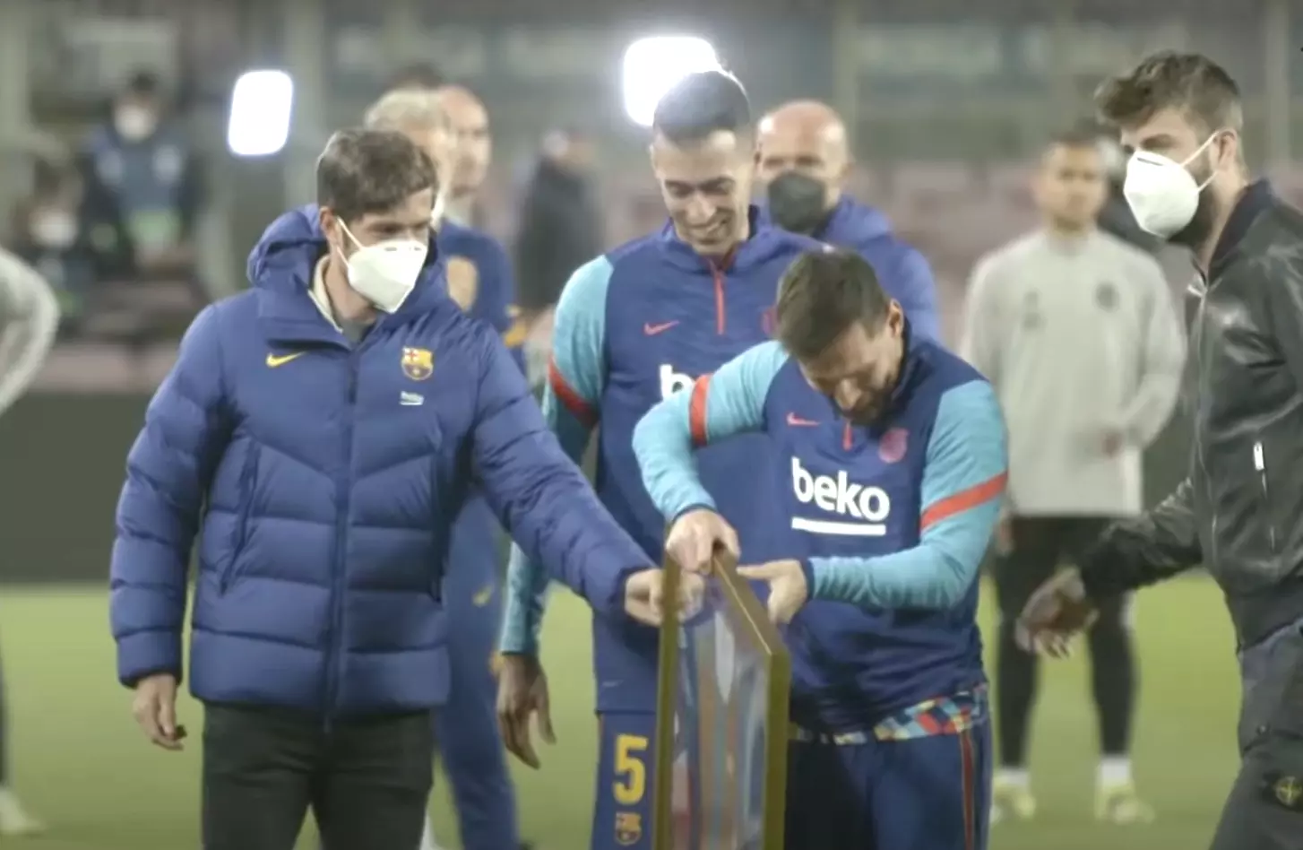 ബാഴ്‌സയിൽ റെക്കോർഡിട്ട് മെസി; ചരിത്രനിമിഷത്തിന് സാക്ഷിയാവാൻ ഭാര്യയും മക്കളും