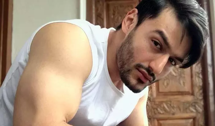 സിനിമയും മോഡലിങ്ങും ഉപേക്ഷിക്കന്നു; ദൈവത്തിലേക്ക് തിരിച്ചു പോകുന്നതായി ഷകീബ് ഖാൻ