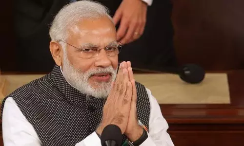 മോദിയുടെ ജന്മദിനത്തിന് ഞായറാഴ്ചയും സ്കൂളുകള് പ്രവര്ത്തിക്കണമെന്ന നിര്ദ്ദേശവുമായി യുപി സര്ക്കാര് മോദിയുടെ ജന്മദിനത്തിന് ഞായറാഴ്ചയും സ്കൂളുകള് പ്രവര്ത്തിക്കണമെന്ന നിര്ദ്ദേശവുമായി യുപി സര്ക്കാര്