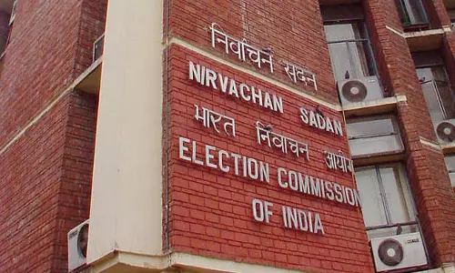 ഹിമാചല് നിയമസഭ തെരഞ്ഞെടുപ്പ് നവംബര് ഒമ്പതിന് ഹിമാചല് നിയമസഭ തെരഞ്ഞെടുപ്പ് നവംബര് ഒമ്പതിന്