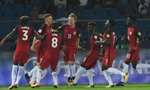 അമേരിക്ക പ്രീ ക്വാര്‍ട്ടറില്‍