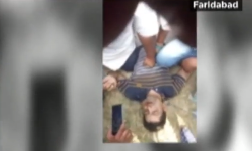 ബീഫ് കടത്തിയെന്ന് ആരോപണം; അഞ്ചംഗ സംഘത്തിന് ഗോരക്ഷകരുടെ മര്‍ദനം