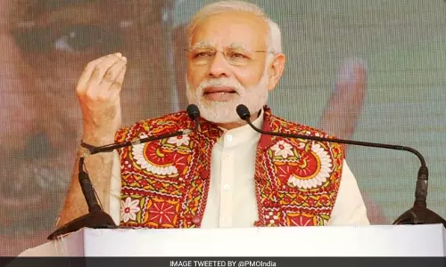 മോദിയുടെ സന്ദര്ശനം കഴിഞ്ഞാല് ഗുജറാത്ത് തെരഞ്ഞെടുപ്പ് തിയതി പ്രഖ്യാപിക്കും മോദിയുടെ സന്ദര്ശനം കഴിഞ്ഞാല് ഗുജറാത്ത് തെരഞ്ഞെടുപ്പ് തിയതി പ്രഖ്യാപിക്കും