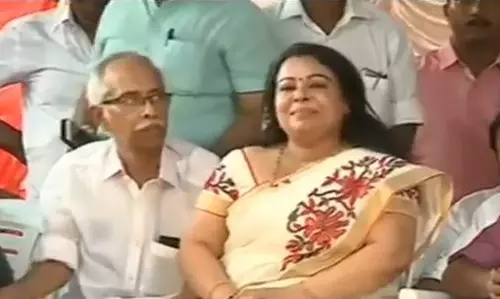 ശോഭനാ ജോര്ജിന്റെ കടന്നു വരവ് ചെങ്ങന്നൂരില് ഗുണം ചെയ്യുമെന്ന പ്രതീക്ഷയില് സിപിഎം ശോഭനാ ജോര്ജിന്റെ കടന്നു വരവ് ചെങ്ങന്നൂരില് ഗുണം ചെയ്യുമെന്ന പ്രതീക്ഷയില് സിപിഎം