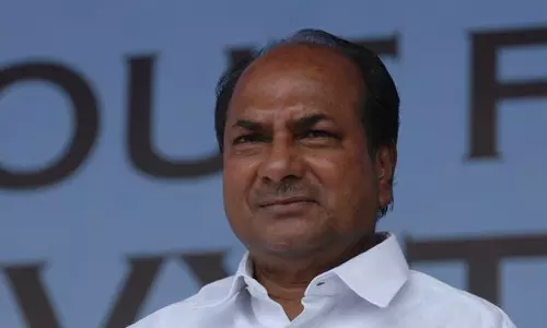 വര്ഗീയത ചെറുക്കുന്നതിന് ആരുമായും സഹകരിക്കുമെന്ന് എ.കെ ആന്റണി വര്ഗീയത ചെറുക്കുന്നതിന് ആരുമായും സഹകരിക്കുമെന്ന് എ.കെ ആന്റണി