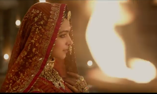 വീണ്ടും ബന്‍സാലി ടച്ച്; യു ട്യൂബില്‍ ട്രന്‍ഡിംഗായി പത്മാവതിയുടെ പാട്ട്