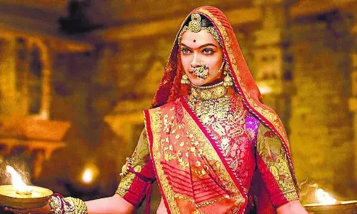 രാജ്യം പിന്നോട്ട്; ബിജെപിക്കെതിരെ ആഞ്ഞടിച്ച് ദീപിക