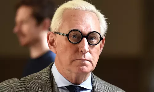 മാധ്യമപ്രവര്‍ത്തകരെ അധിക്ഷേപിച്ച് ട്രംപിന്റെ മുന്‍ ഉപദേശകന്‍; അക്കൌണ്ട് ട്വിറ്റര്‍ പൂട്ടി