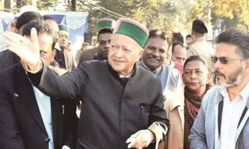 അര്ക്കി മണ്ഡലത്തില് തെരഞ്ഞെടുപ്പ് ബഹിഷ്ക്കരിക്കാന് 15 ഗ്രാമങ്ങളുടെ തീരുമാനം അര്ക്കി മണ്ഡലത്തില് തെരഞ്ഞെടുപ്പ് ബഹിഷ്ക്കരിക്കാന് 15 ഗ്രാമങ്ങളുടെ തീരുമാനം