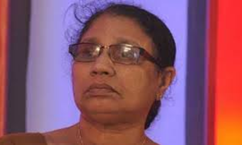 എംസി ജോസഫൈന് നേരെ വിദ്യാര്ഥികളുടെ പ്രതിഷേധം എംസി ജോസഫൈന് നേരെ വിദ്യാര്ഥികളുടെ പ്രതിഷേധം