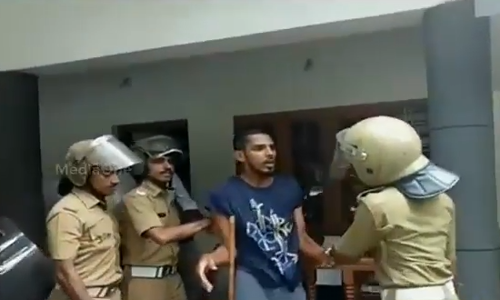 ഗെയില്‍ വിരുദ്ധ സമരത്തിനിടെ കസ്റ്റഡിയിലെടുത്തവര്‍ക്ക് പൊലീസിന്‍റെ ക്രൂര മര്‍ദനം