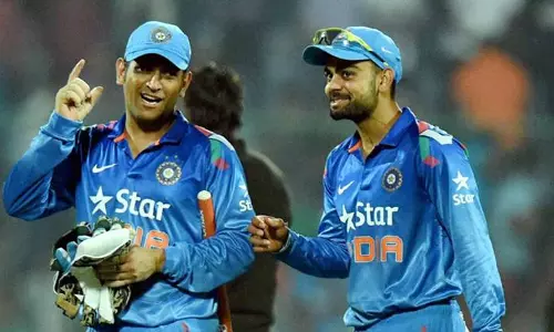 ധോണിയെ തൊട്ട് കളിക്കേണ്ടെന്ന് കൊഹ്ലി ധോണിയെ തൊട്ട് കളിക്കേണ്ടെന്ന് കൊഹ്ലി