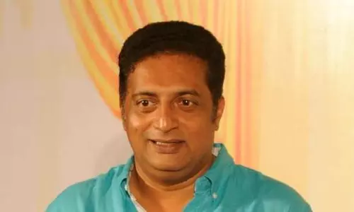 ബിജെപിക്ക് വോട്ട് ചെയ്തത് തെറ്റായിപ്പോയെന്ന് ബഹുഭൂരിപക്ഷവും തിരിച്ചറിഞ്ഞു: പ്രകാശ് രാജ് ബിജെപിക്ക് വോട്ട് ചെയ്തത് തെറ്റായിപ്പോയെന്ന് ബഹുഭൂരിപക്ഷവും തിരിച്ചറിഞ്ഞു: പ്രകാശ് രാജ്