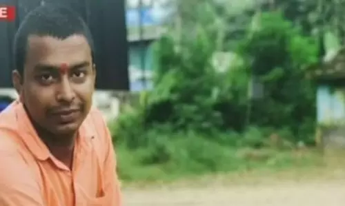 ഗുരുവായൂരിൽ ആർഎസ്എസ് പ്രവർത്തകനെ വെട്ടിക്കൊന്നു ഗുരുവായൂരിൽ ആർഎസ്എസ് പ്രവർത്തകനെ വെട്ടിക്കൊന്നു