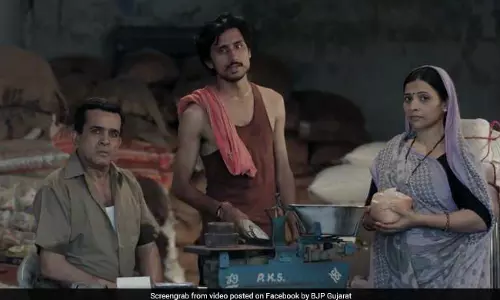 പപ്പുവിന് പകരം യുവരാജ്; ഗുജറാത്തില് പുതിയ പ്രചാരണ വീഡിയോയുമായി ബിജെപി പപ്പുവിന് പകരം യുവരാജ്; ഗുജറാത്തില് പുതിയ പ്രചാരണ വീഡിയോയുമായി ബിജെപി