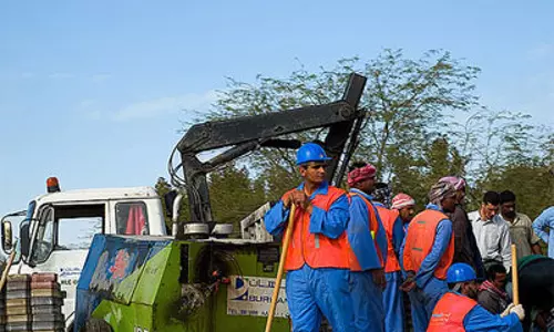 കുവൈത്തിലെത്തുന്ന വിദേശികള്‍ക്ക് താത്കാലിക തൊഴില്‍ പെര്‍മിറ്റ്