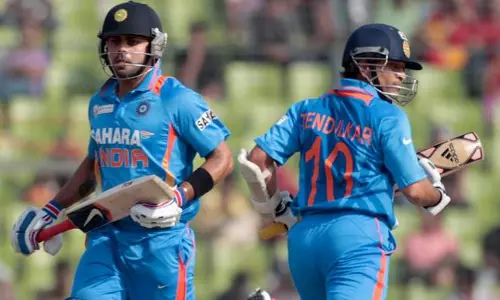 കോഹ്ലി സച്ചിനെ മറികടക്കുമെന്ന് പാകിസ്താന് ഇതിഹാസ താരം കോഹ്ലി സച്ചിനെ മറികടക്കുമെന്ന് പാകിസ്താന് ഇതിഹാസ താരം