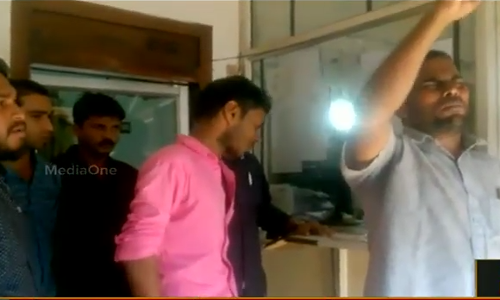 ദ്വീപിലേക്ക് യാത്രാസൌകര്യമില്ല; പ്രതിഷേധവുമായി ലക്ഷദ്വീപ് നിവാസികള്‍