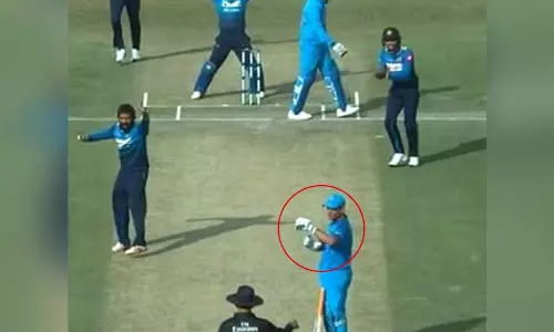 ഡിആര്‍എസില്‍ പിഴയ്ക്കാതെ ധോണി; റിവ്യൂ ആവശ്യപ്പെട്ടത് അമ്പയര്‍ ഔട്ട് വിധിക്കും മുമ്പ്