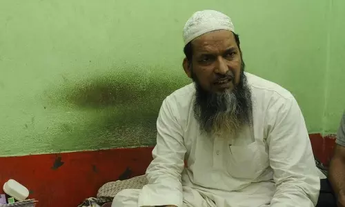 ഞാന് ദൃക്സാക്ഷിയല്ല; മകന്റെ കൊലപാതകത്തിന് കാരണക്കാരെന്ന് സംശയിച്ച് ആരുടെയും പേര് പറയില്ല ഞാന് ദൃക്സാക്ഷിയല്ല; മകന്റെ കൊലപാതകത്തിന് കാരണക്കാരെന്ന് സംശയിച്ച് ആരുടെയും പേര് പറയില്ല