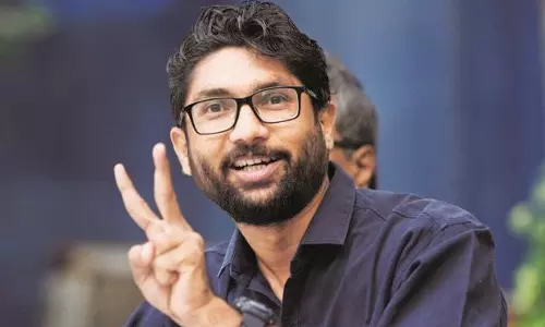 ഗുജറാത്ത് എംഎല്എമാരില് ദരിദ്രന് ജിഗ്നേഷ്; കോടീശ്വരന്മാര് കൂടുതല് ബിജെപിയില് ഗുജറാത്ത് എംഎല്എമാരില് ദരിദ്രന് ജിഗ്നേഷ്; കോടീശ്വരന്മാര് കൂടുതല് ബിജെപിയില്