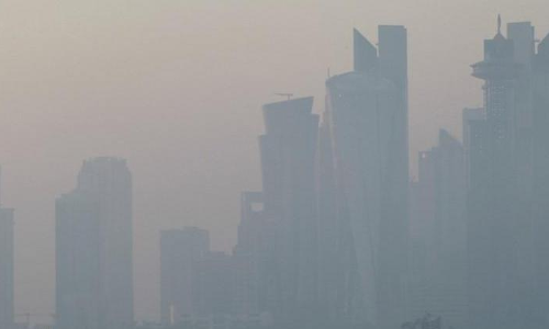 യു.എ.ഇയിൽ മൂടൽമഞ്ഞ്​ തുടരും;  വിമാനയാത്രക്കാരുടെ ദുരിതത്തിന് അറുതിയായില്ല