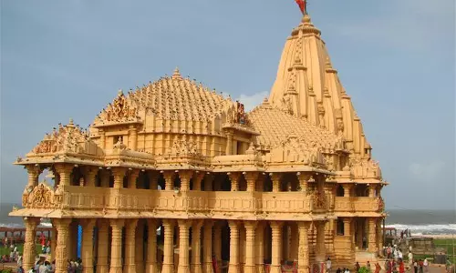 സോംനാഥ് ക്ഷേത്രത്തിലെ 72 തൂണുകള്‍ സ്വര്‍ണത്തില്‍ പൊതിയാനൊരുങ്ങുന്നു