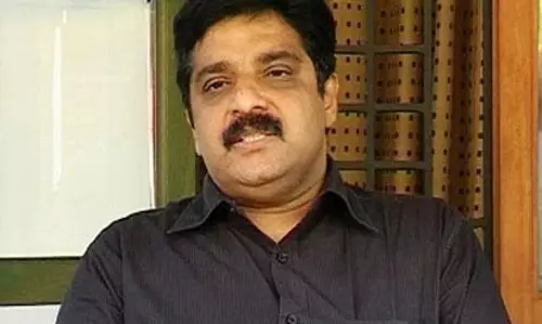 ലോക കേരളസഭാ സമ്മേളനം; പിന്‍നിരയില്‍ സീറ്റ് ക്രമീകരിച്ചതില്‍ പ്രതിഷേധിച്ച് എം.കെ മുനീര്‍ ഇറങ്ങിപ്പോയി