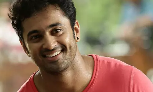 ഉണ്ണി മുകുന്ദനെതിരായ പീഡന ആരോപണം: പരാതിക്കാരി നേരിട്ടു ഹാജരാകണമെന്ന് കോടതി