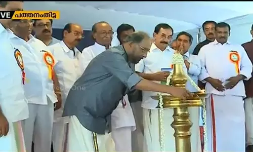 കഥകളി മഹോത്സവം ആരംഭിച്ചു കഥകളി മഹോത്സവം ആരംഭിച്ചു