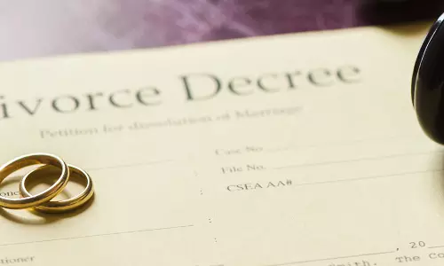 ഭാര്യ കുളിക്കുന്നത് വര്ഷത്തില് ഒരു തവണ; ബന്ധം വേര്പെടുത്തി ഭര്ത്താവ് ഭാര്യ കുളിക്കുന്നത് വര്ഷത്തില് ഒരു തവണ; ബന്ധം വേര്പെടുത്തി ഭര്ത്താവ്