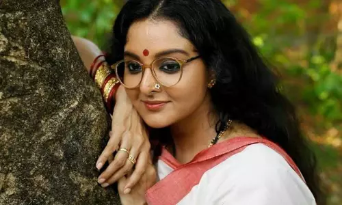 നീര്‍മാതള പൂവിനുള്ളില്‍... ആമിയിലെ ആദ്യ ഗാനമെത്തി