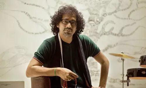 ഒരു കലാകാരന് ഇത്രമേല് അപമാനിക്കപ്പെട്ട് തിരിച്ചുപോകുന്നത് മനുഷ്യ ചരിത്രത്തിൽ അപൂർവ്വമാകും ഒരു കലാകാരന് ഇത്രമേല് അപമാനിക്കപ്പെട്ട് തിരിച്ചുപോകുന്നത് മനുഷ്യ ചരിത്രത്തിൽ അപൂർവ്വമാകും