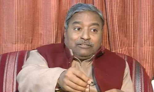 കാസ്ഗഞ്ച് സംഘര്‍ഷത്തിന് പിന്നില്‍ പാക് അനുകൂലികളെന്ന് ബിജെപി എംപി; വിവാദമായപ്പോള്‍ തിരുത്തി