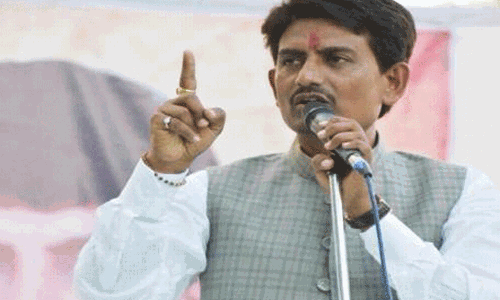 ദലിത്, പിന്നാക്ക പീഡനം: സിപിഎം ബിജെപിയുടെ ബി ടീം ആവരുതെന്ന് അൽപേഷ് ദലിത്, പിന്നാക്ക പീഡനം: സിപിഎം ബിജെപിയുടെ ബി ടീം ആവരുതെന്ന് അൽപേഷ്