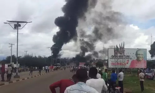 നൈജീരിയയിൽ ഗ്യാസ് ടാങ്കര്‍ പൊട്ടിത്തെറിച്ച് 35 മരണം