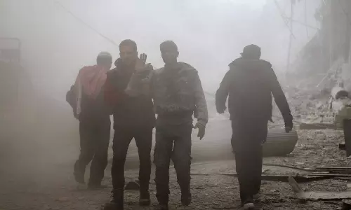 സിറിയയില് സൈന്യം നടത്തിയ വ്യോമാക്രമണത്തില് 59 പേര് കൊല്ലപ്പെട്ടു സിറിയയില് സൈന്യം നടത്തിയ വ്യോമാക്രമണത്തില് 59 പേര് കൊല്ലപ്പെട്ടു