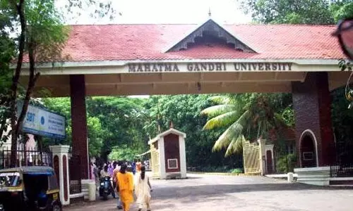 വിസി അയോഗ്യനാക്കപ്പെട്ടതോടെ എംജി സർവ്വകലാശാല നാഥനില്ലാ കളരിയാകും വിസി അയോഗ്യനാക്കപ്പെട്ടതോടെ എംജി സർവ്വകലാശാല നാഥനില്ലാ കളരിയാകും