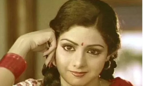 ബാലതാരമായി വന്ന് സൂപ്പര് നായികയായി, ശ്രീദേവി കീഴടക്കിയ അഞ്ച് ദശാംബ്ദങ്ങൾ ബാലതാരമായി വന്ന് സൂപ്പര് നായികയായി, ശ്രീദേവി കീഴടക്കിയ അഞ്ച് ദശാംബ്ദങ്ങൾ