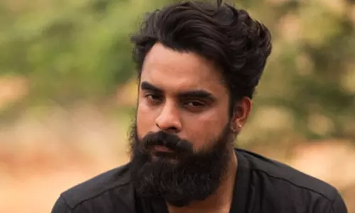 എല്ലാരും കണക്കാ..ഞാനും നിങ്ങളും എല്ലാ പാർട്ടികളും..ഒക്കെ കണക്കാ: ടൊവിനോ തോമസ്