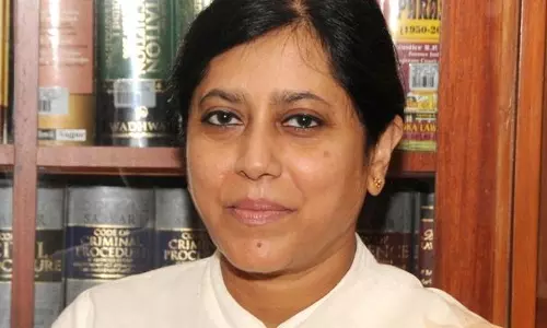 സൊഹ്റാബുദ്ദീന് വ്യാജ ഏറ്റുമുട്ടല് കേസിലെ ജഡ്ജിയെ മാറ്റി; നടപടി സിബിഐയെ രൂക്ഷമായി വിമര്ശിച്ചതിന് പിന്നാലെ സൊഹ്റാബുദ്ദീന് വ്യാജ ഏറ്റുമുട്ടല് കേസിലെ ജഡ്ജിയെ മാറ്റി; നടപടി സിബിഐയെ രൂക്ഷമായി വിമര്ശിച്ചതിന് പിന്നാലെ